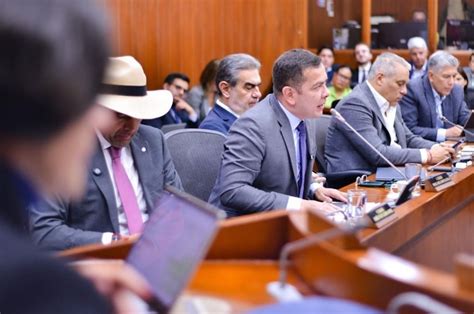 mercado de calamba|En debate, senador Miguel Barreto cuestionó al Gobierno sobre .